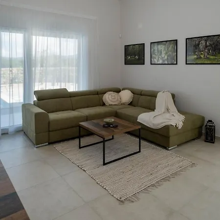 Monika Villa Muraj
